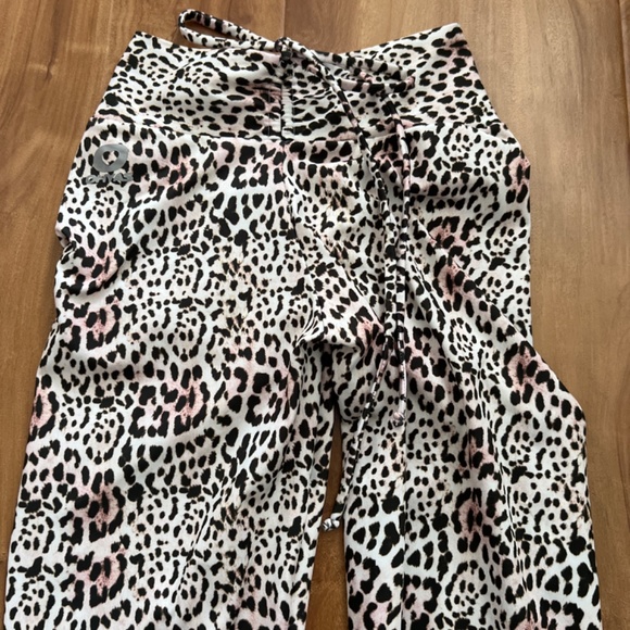 Oh Yas Fit Scrunch leggings leopard - Picture 2 of 4